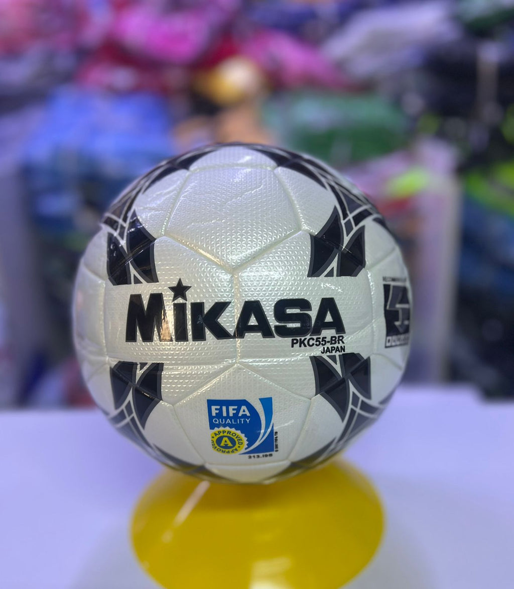 FOOTBALL Match balls