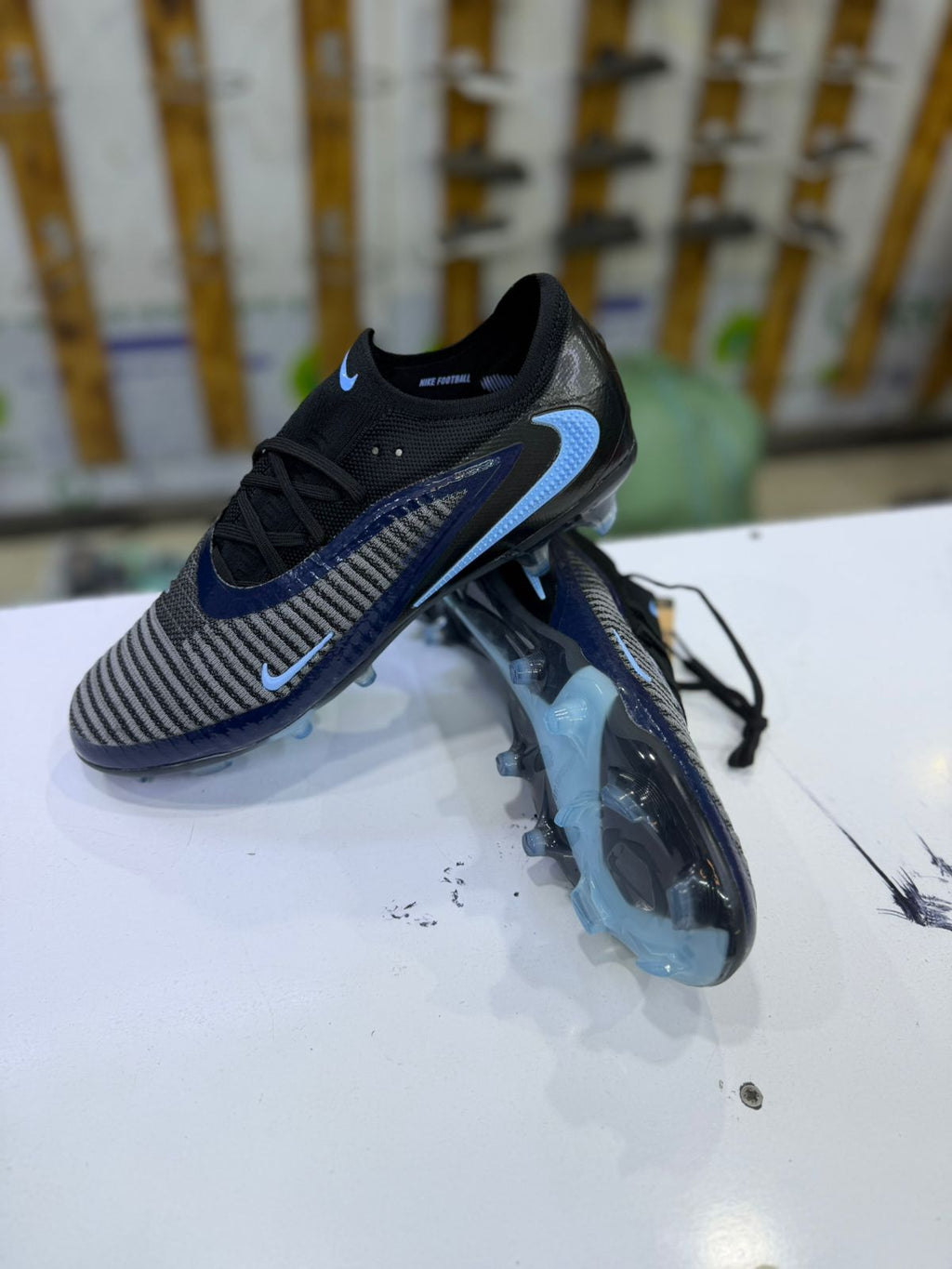 Soccer boots
